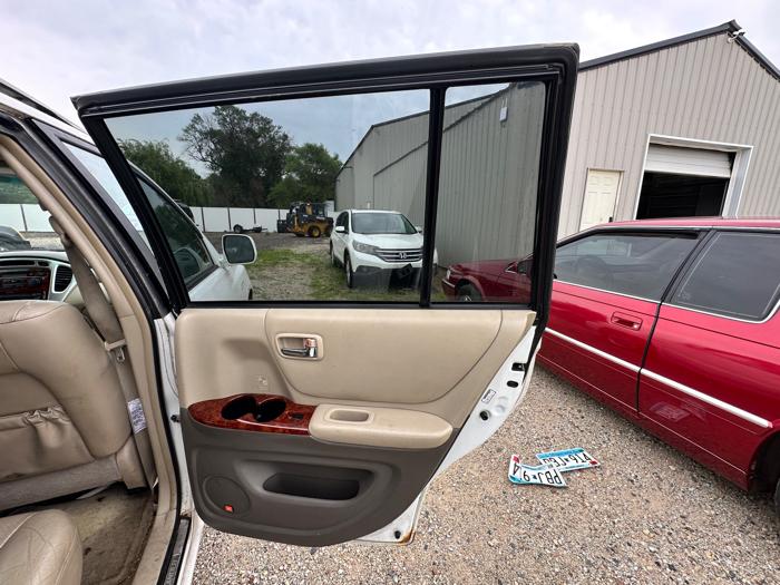 2006 toyota highlander limited with 238938 miles for sale near elk-river, minnesota 22f5ddc77d4e477eb106812ee53f119b.jpeg