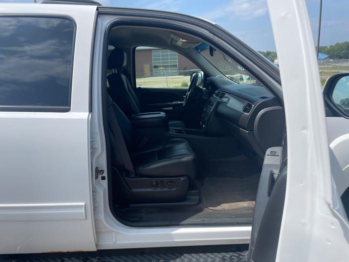 2012 chevrolet tahoe lt-4wd with 247566 miles for sale near annandale, minnesota 22f7d6cbea024837baa7a6245825d2bd.jpeg