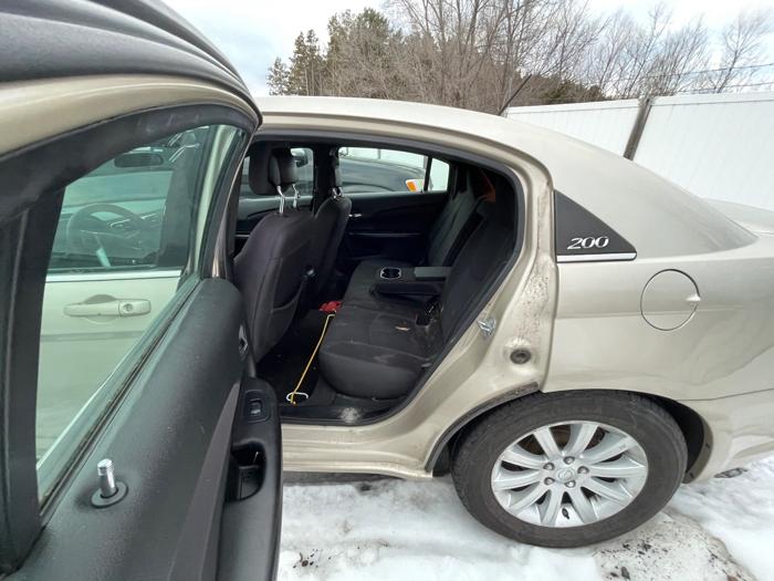 2014 chrysler 200 touring with 138964 miles for sale near elk-river, minnesota 233912fe8aab4ebcace2052ab3efd02a.jpeg