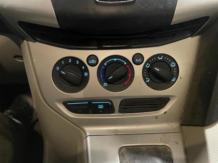 2012 ford focus se with 143824 miles for sale near elk-river, minnesota 2346bf1203bf4445a741ed3ef0a69c28.jpg