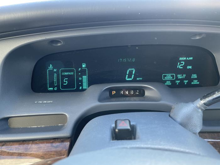 1997 lincoln town-car sel with 171572 miles for sale near elk-river, minnesota 23480086095b4bb28b5c7e0f8466f20f.jpg
