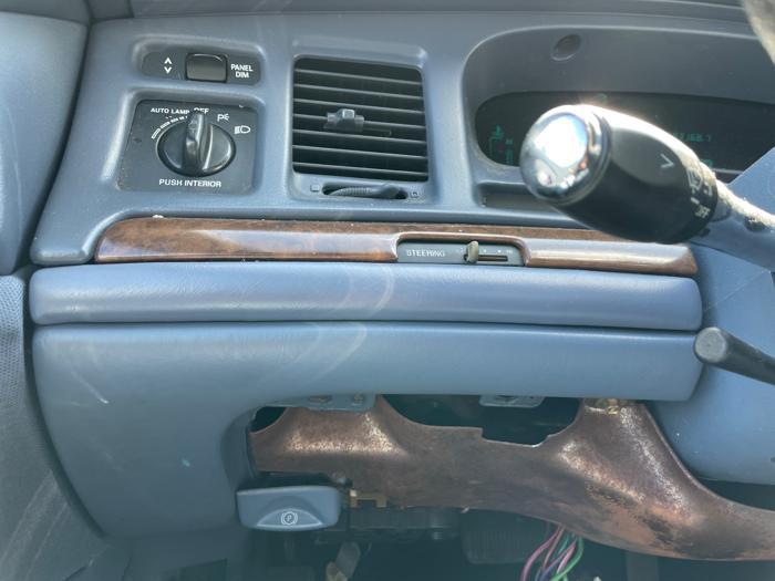 1997 lincoln town-car executive with 293168 miles for sale near elk-river, minnesota 235130609fed4ee6ab0079b8fa854f28.jpeg