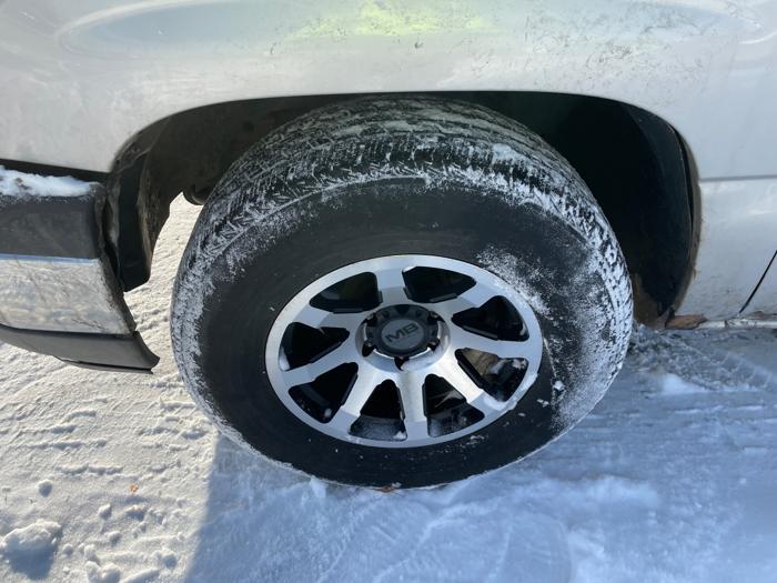 2005 chevrolet silverado-1500 work-truck-short-bed-2wd with 247593 miles for sale near fridley, minnesota 236ce8e4389d42179fea18bbfa6fa8ca.jpeg