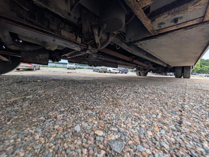 2000 ford mh-stripped-chassis - with 43136 miles for sale near elk-river, minnesota 239d921221a64ea590b2e6550298f811.jpg