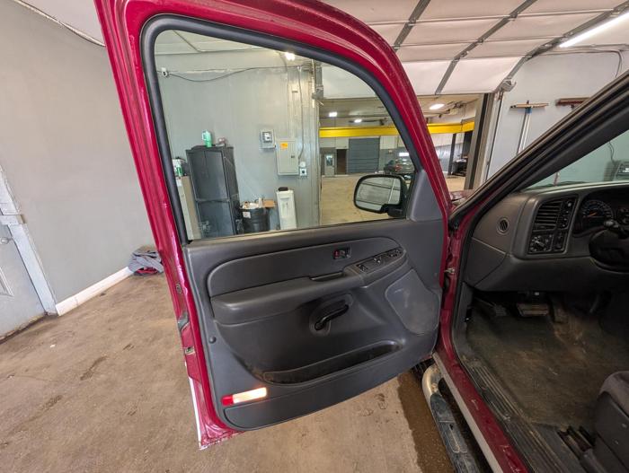 2006 gmc sierra-1500 sl-ext.-cab-4wd with 169458 miles for sale near elk-river, minnesota 23bd445c6c34473f9f5b45084520d2fa.jpg