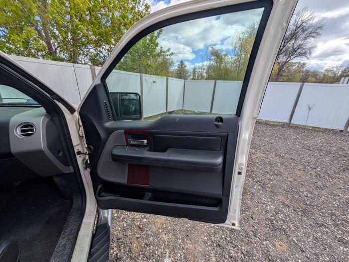 2007 ford f-150 fx4-supercab with 182236 miles for sale near elk-river, minnesota 23c97bff3d0c4448b22c9159d45a903e.jpg