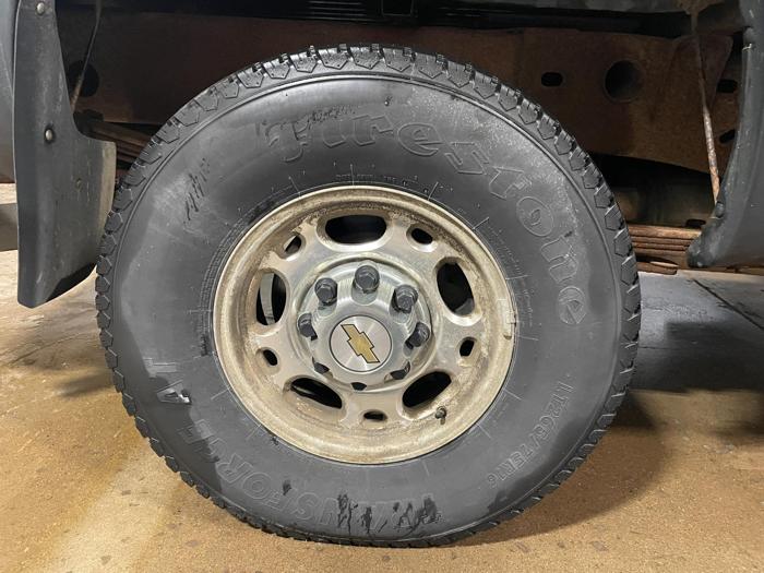 2005 chevrolet silverado-2500hd work-truck with 172710 miles for sale near elk-river, minnesota 240d0e011e2246d88026fbad7cfcda0b.jpg