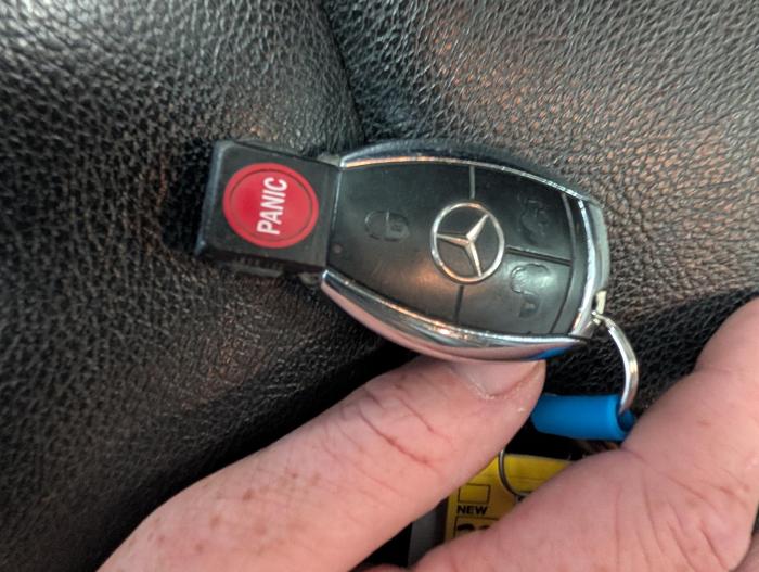 2007 mercedes-benz gl-class gl450 with 195899 miles for sale near elk-river, minnesota 240fddcd92ab410aa91d8df62f827e7d.jpg