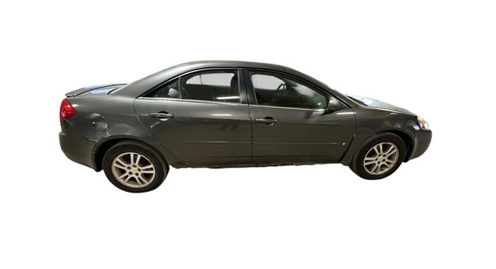 2006 pontiac g6 v6-sedan with 179225 miles for sale near elk-river, minnesota 24110b671fbc4a50bad6dd6eba5dbf7d.jpg