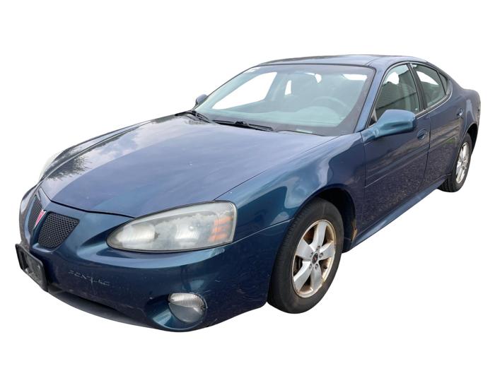 2005 pontiac grand-prix base with 222916 miles for sale near elk-river, minnesota 2415231461064d72a31c2ead0846c7f7.jpg