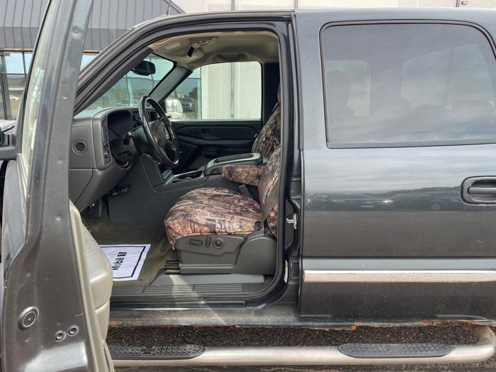 2005 gmc sierra-2500hd crew-cab-long-bed-4wd with 175416 miles for sale near north-branch, minnesota 241df90e1ae94ea7be9d8a615738c610.jpeg