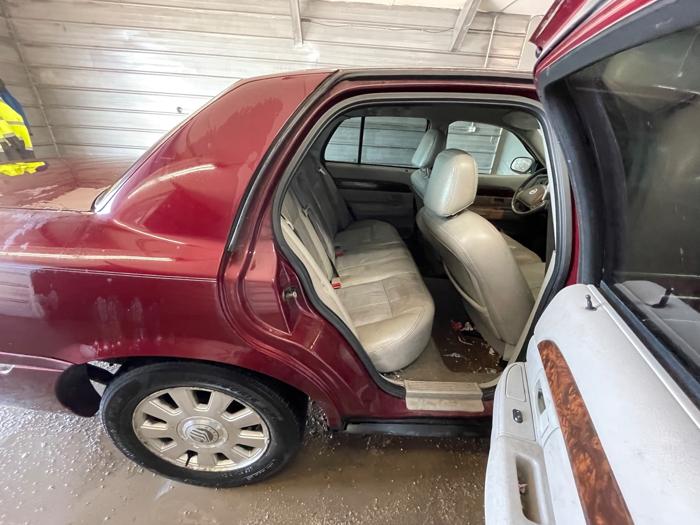 2004 mercury grand-marquis ls-premium with 242355 miles for sale near elk-river, minnesota 24a15676eef54855b0d25f82d5503039.jpeg