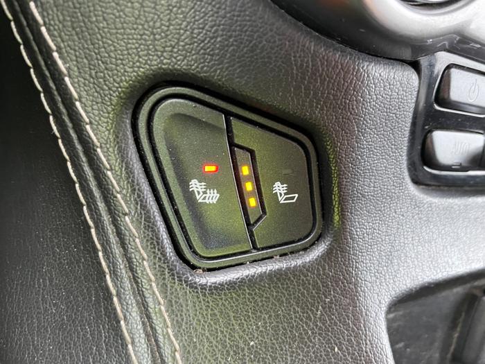 2016 chevrolet suburban lt-4wd with 199175 miles for sale near rochester, minnesota 24a1a2c0f9334f908c63685ceeac5345.jpeg