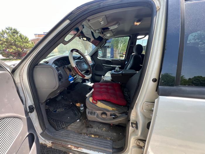 2002 ford f-150 xlt-supercrew-short-bed-4wd with 282822 miles for sale near savage, minnesota 24dbce6ccd2849db84037b3a1c9fab97.jpeg