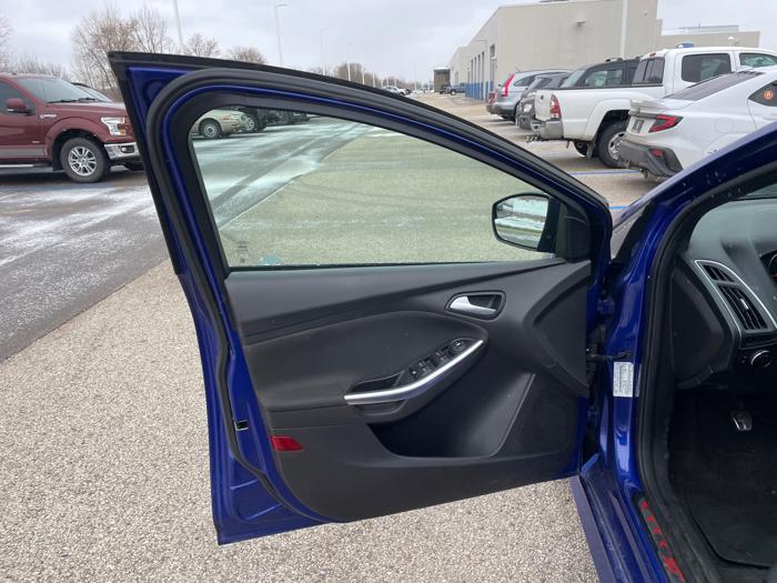 2014 ford focus st-hatch with 145434 miles for sale near rochester, minnesota 2526f82a50c74511848cb9cbc0404e8e.jpeg