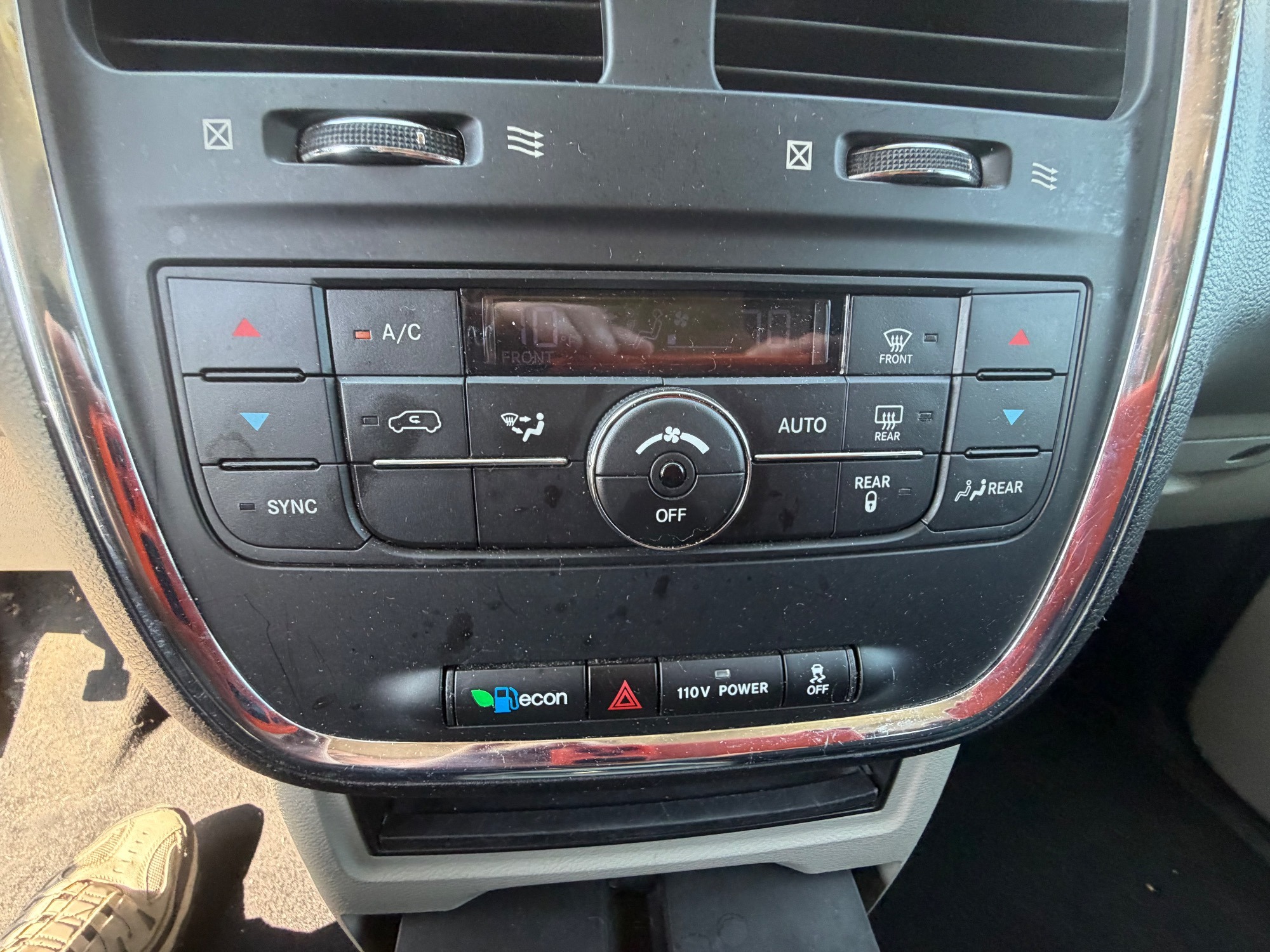 2011 chrysler town-&amp;-country touring with 128014 miles for sale near elk-river, minnesota 253667d02b254aabbe50e5e5a283e4aa.jpeg