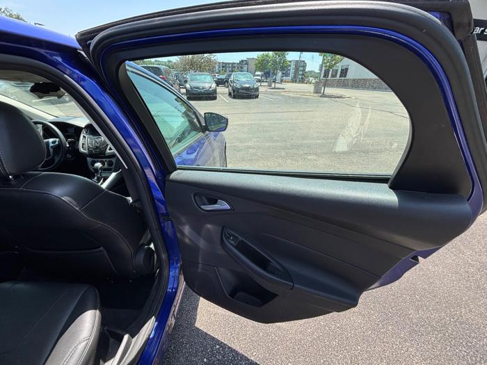 2014 ford focus se-sedan with 152315 miles for sale near savage, minnesota 2547b0d92b7f40a29b60729590316bde.jpeg