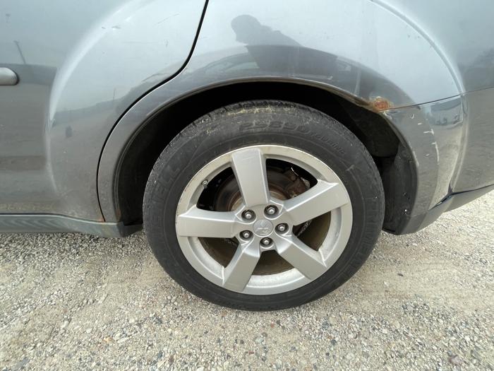 2007 mitsubishi outlander xls-4wd with 170169 miles for sale near elk-river, minnesota 256ea1867cb5486886058bd72d3f8ec4.jpeg