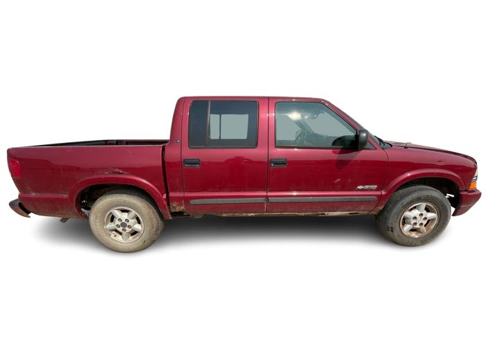 2003 chevrolet s10-pickup ls-crew-cab-4wd with 200963 miles for sale near elk-river, minnesota 25a833c4ad084b88a8fb389c48d6e2bc.jpg