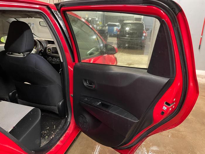 2012 toyota yaris 5-door-le with 110907 miles for sale near elk-river, minnesota 25b1f549323146c5a04504eb1e11d383.jpg