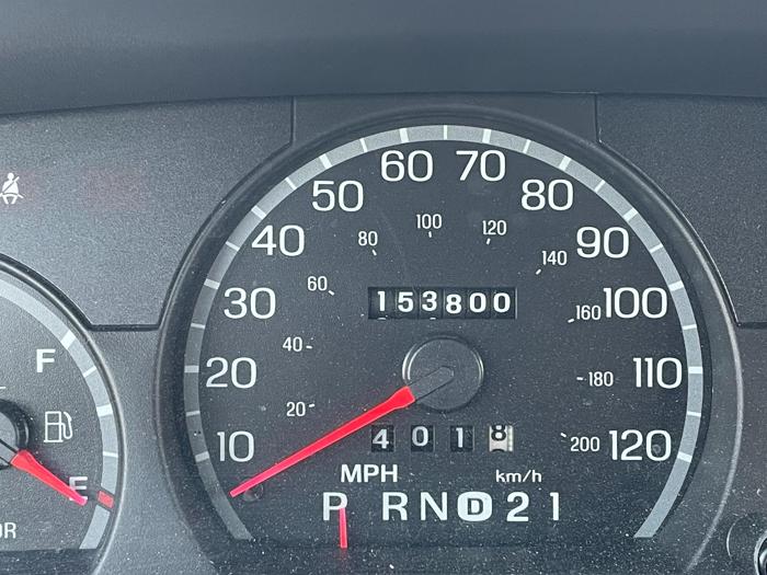2003 ford crown-victoria lx with 153800 miles for sale near elk-river, minnesota 25bb2b6182e141449d41c4bd7fd5e1d5.jpg
