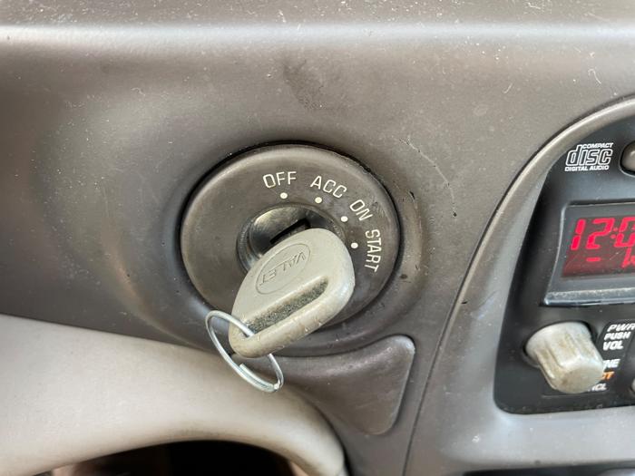 2001 pontiac bonneville se with 154781 miles for sale near elk-river, minnesota 25ee3ee76c144bcaa0af2068e20206e8.jpeg