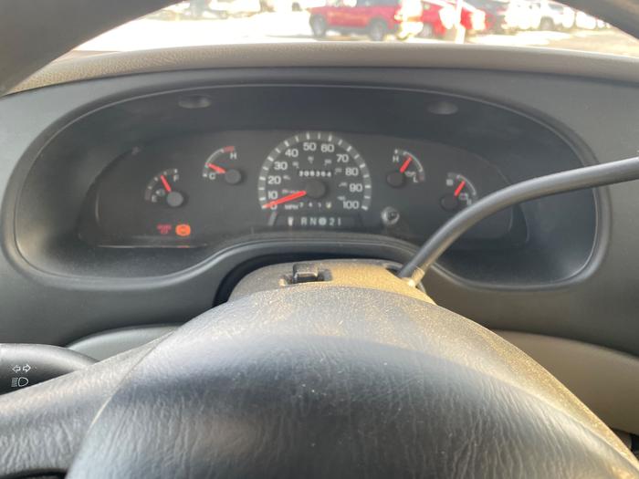 2002 ford econoline e-450 with 308364 miles for sale near redwood-falls, minnesota 25ef62e8f48b4b98ac5611512da8795d.jpeg