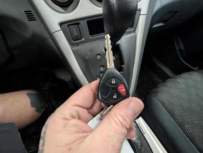 2009 pontiac vibe 2.4l with 157758 miles for sale near elk-river, minnesota 25f7f30a7b3a499487db70ca3c235aa7.jpg