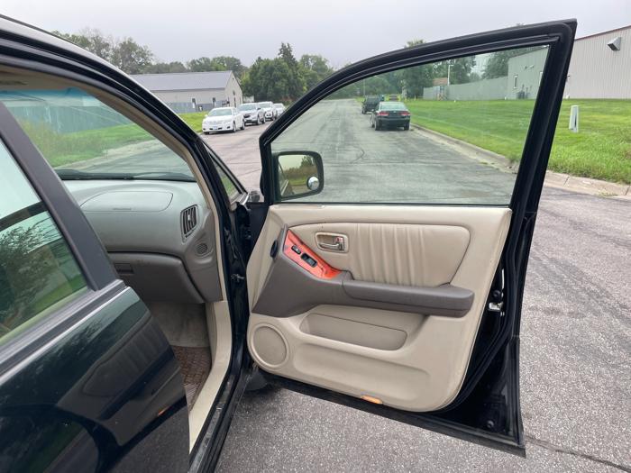 2002 lexus rx-300 4wd with 245174 miles for sale near elk-river, minnesota 261a2bf14e07467da12f801fcaca9189.jpeg
