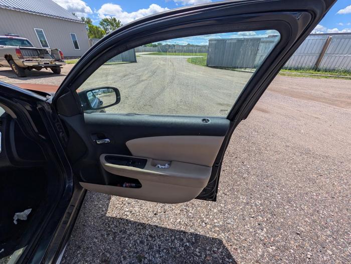 2011 chrysler 200 with 160270 miles for sale near elk-river, minnesota 263dbee2989544f5af77e250ca5818b4.jpg