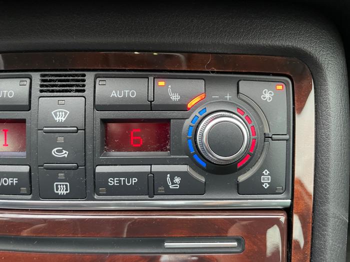 2010 audi a8 4.2-quattro with 207987 miles for sale near elk-river, minnesota 26575efbf66140d88dc97438598718cc.jpeg