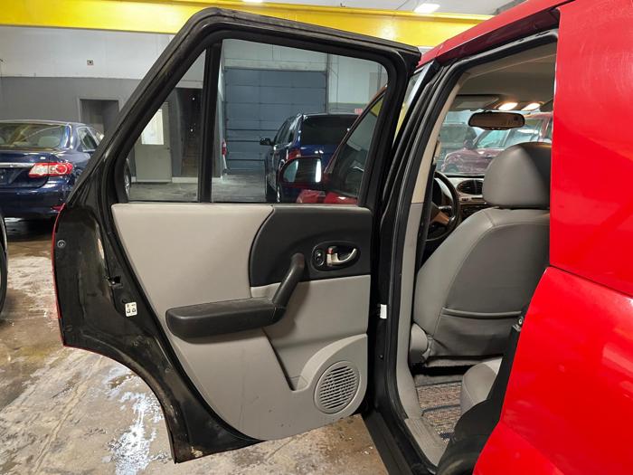 2005 saturn vue base with 240603 miles for sale near elk-river, minnesota 268bbe6fd0eb4dffb002c1f839c22bcb.jpg