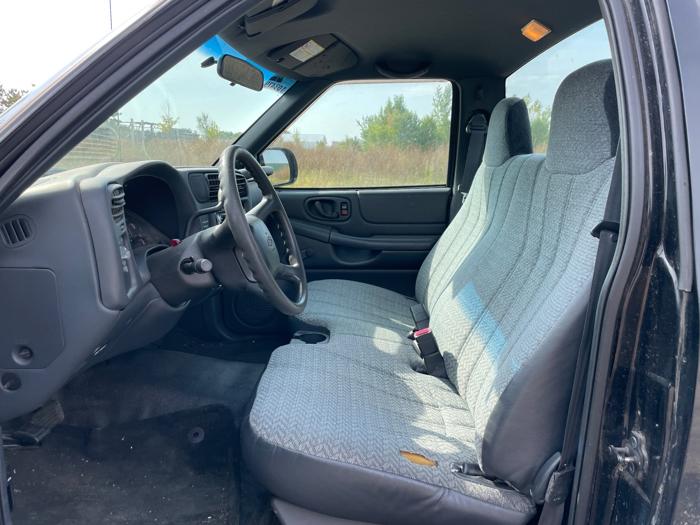 2002 chevrolet s10-pickup 2wd with 228024 miles for sale near elk-river, minnesota 2690a7b13abf4e8d87d818fee0e9ee90.jpeg