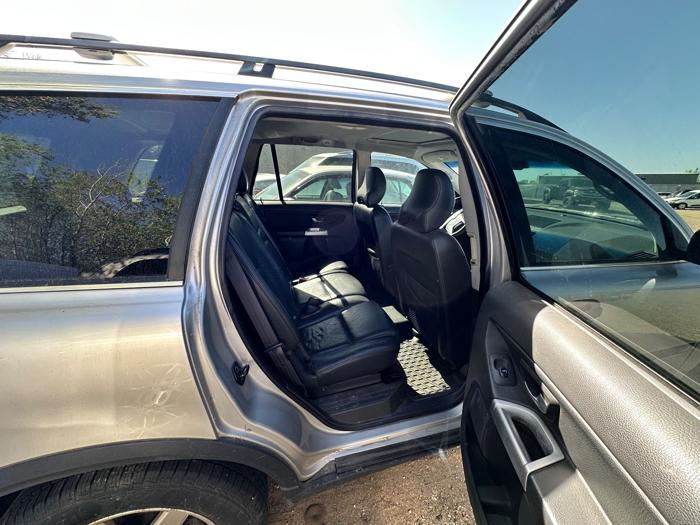 2004 volvo xc90 2.5t-awd for sale near elk-river, minnesota 26b7cdf5752e4a72ab914ac3cd24707d.jpeg