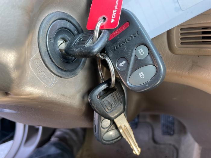 2000 honda accord ex-v6-sedan with 162041 miles for sale near elk-river, minnesota 26bfadd3bc6842bfb17e7934f30c4ad0.jpeg