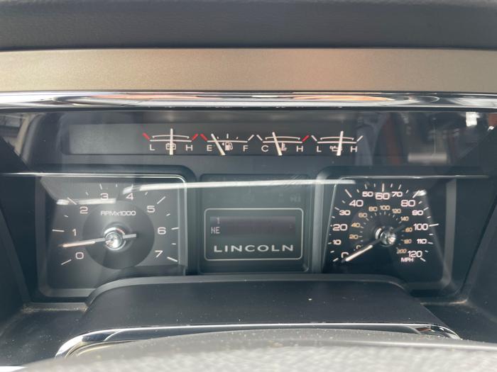 2012 lincoln navigator 4wd with 208255 miles for sale near eden-prairie, minnesota 26c1a7941de540a7934cff6857ac0961.jpeg