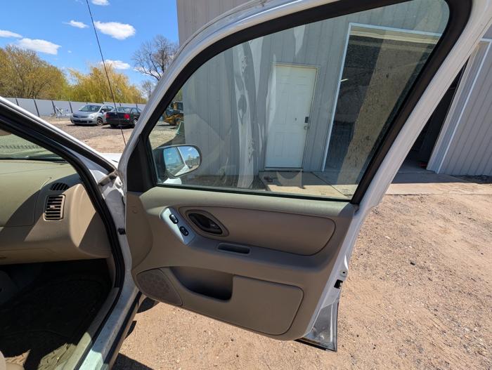 2005 ford escape xlt-4wd with 181896 miles for sale near elk-river, minnesota 26d77fb690b04353a2ef9f3289395359.jpg
