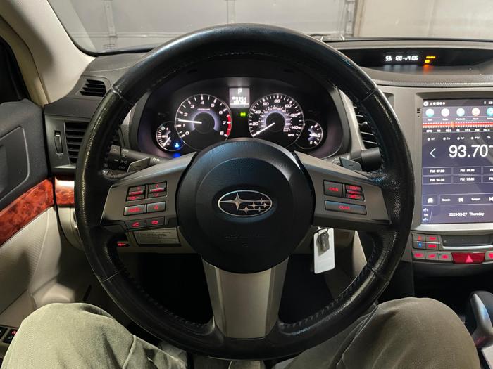 2011 subaru legacy 2.5i-limited with 139752 miles for sale near elk-river, minnesota 26e553d49b644aed854d2d69710e96a8.jpg