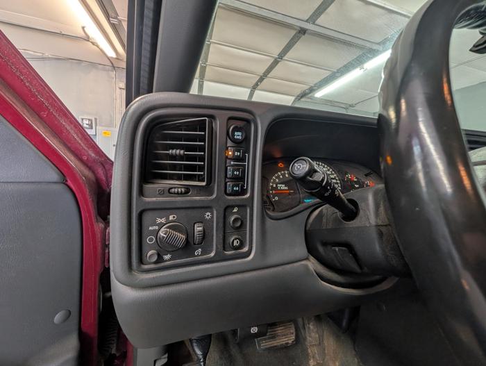 2006 gmc sierra-1500 sl-ext.-cab-4wd with 169458 miles for sale near elk-river, minnesota 26f8be3507254b18b3acce115123a661.jpg
