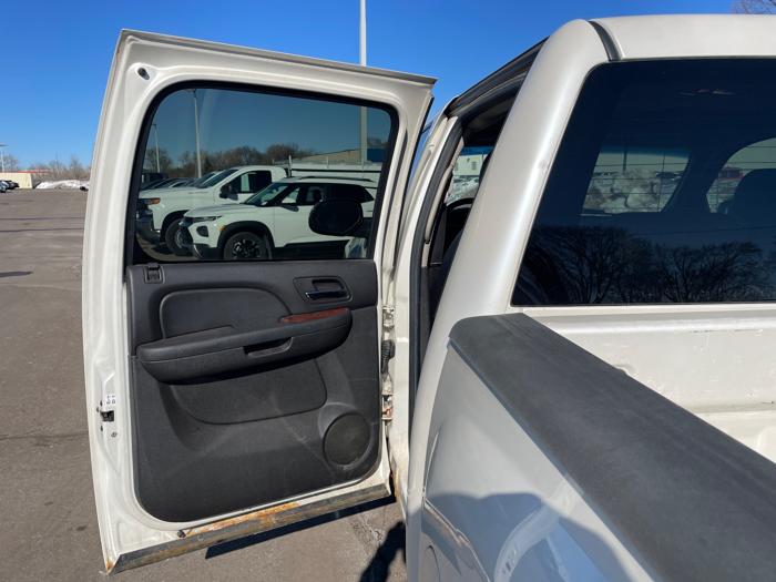 2011 chevrolet silverado-1500 ltz-crew-cab-4wd with 211676 miles for sale near fridley, minnesota 27389b236caa445fba47b46945357645.jpeg