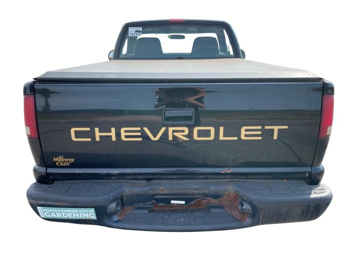 2002 chevrolet s10-pickup 2wd with 228024 miles for sale near elk-river, minnesota 274a4952db55433a9642465d690d0bc5.jpg