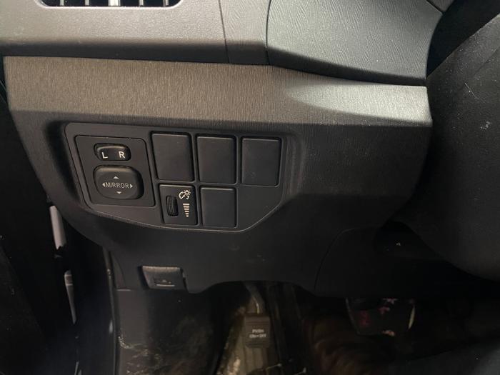 2012 toyota prius prius-ii with 177877 miles for sale near elk-river, minnesota 2758b9b740eb4188bff159954e5fe300.jpeg