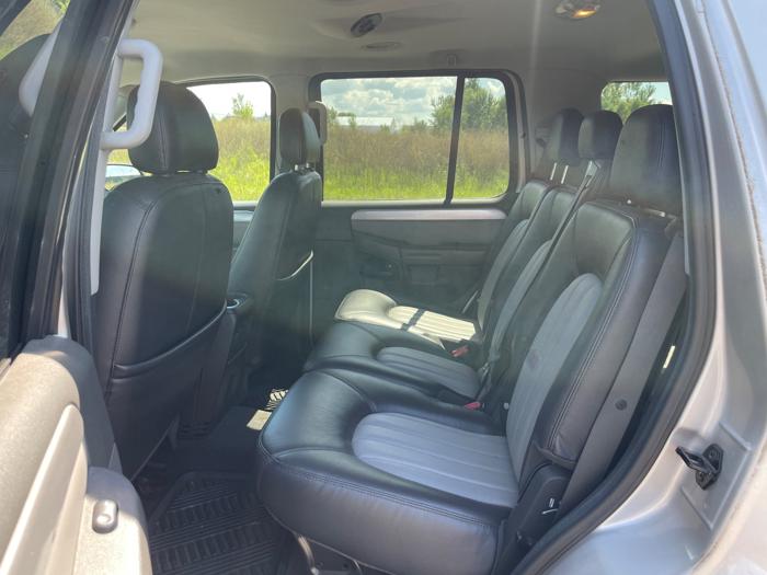 2004 mercury mountaineer convenience-4.6l-awd with 144653 miles for sale near elk-river, minnesota 27638ad935ab45a29ce4a28f7da4dfec.jpeg