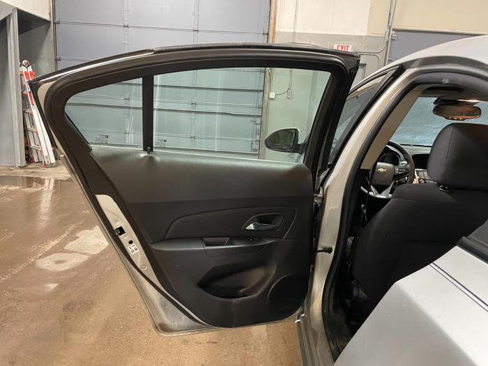 2015 chevrolet cruze 1lt-auto with 177421 miles for sale near elk-river, minnesota 279db8567c514dda91d9322dea2e725e.jpg