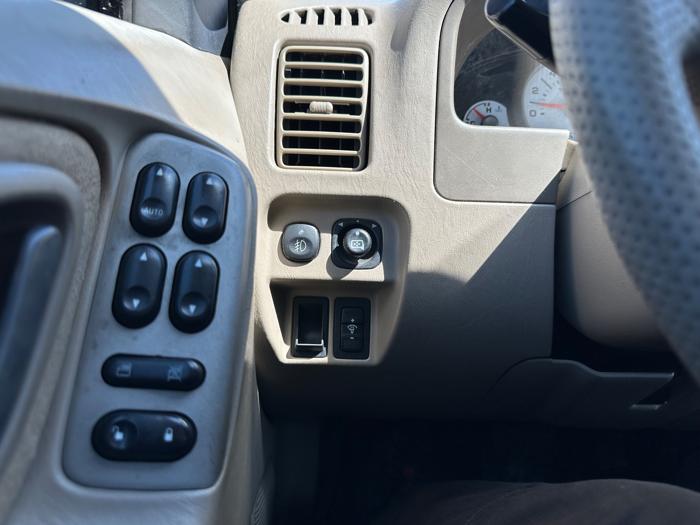 2006 ford escape xlt-2wd with 208126 miles for sale near elk-river, minnesota 27e9ac0f81e34affab68d7c68a7e8178.jpeg