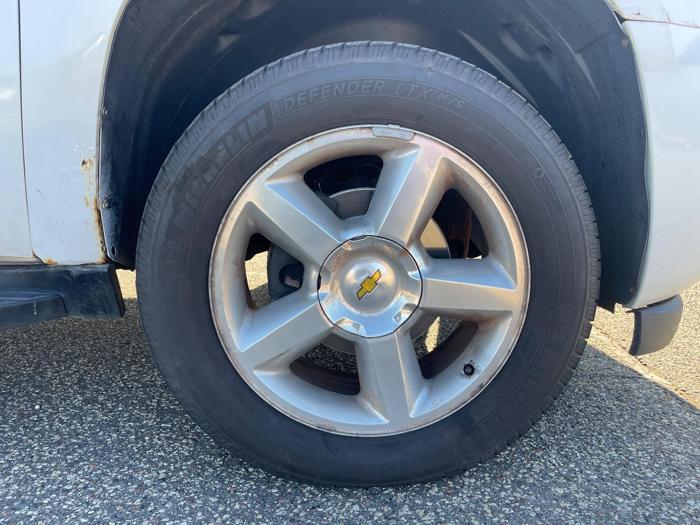 2007 chevrolet suburban lt1-1500-4wd with 255688 miles for sale near fridley, minnesota 27ede1f3087847c99cefe8e974404e03.jpeg