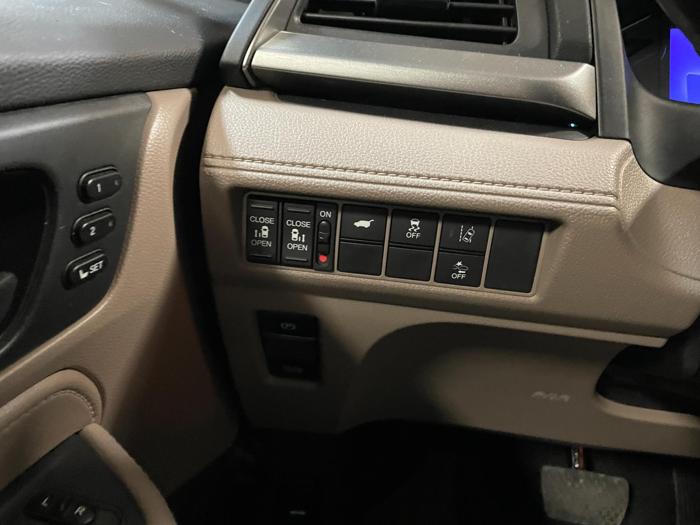 2019 honda odyssey exl---exl-nr with 10726 miles for sale near elk-river, minnesota 27ee0c96d0a24030b58886d1cdb57e58.jpg