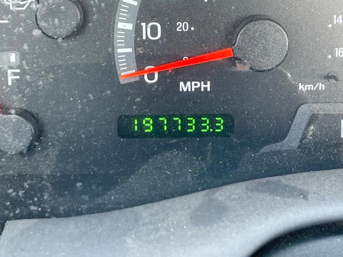 2000 ford f-150 ws-reg.-cab-short-bed-4wd with 197733 miles for sale near elk-river, minnesota 27f0bb12006d44a9b93d433d0a79e64b.jpeg