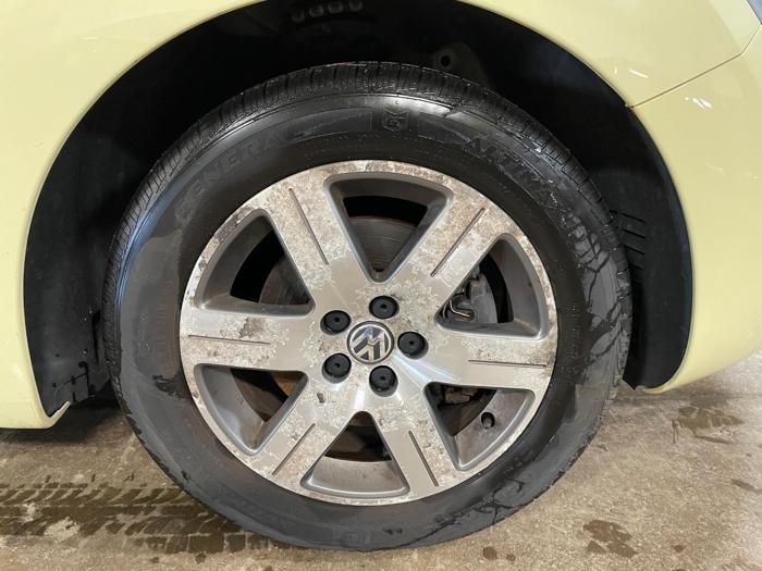 2006 Volkswagen New Beetle