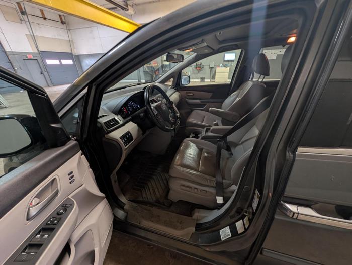 2011 honda odyssey touring with 204874 miles for sale near elk-river, minnesota 28749f5f24f54c849ba1146c5cb4f002.jpg